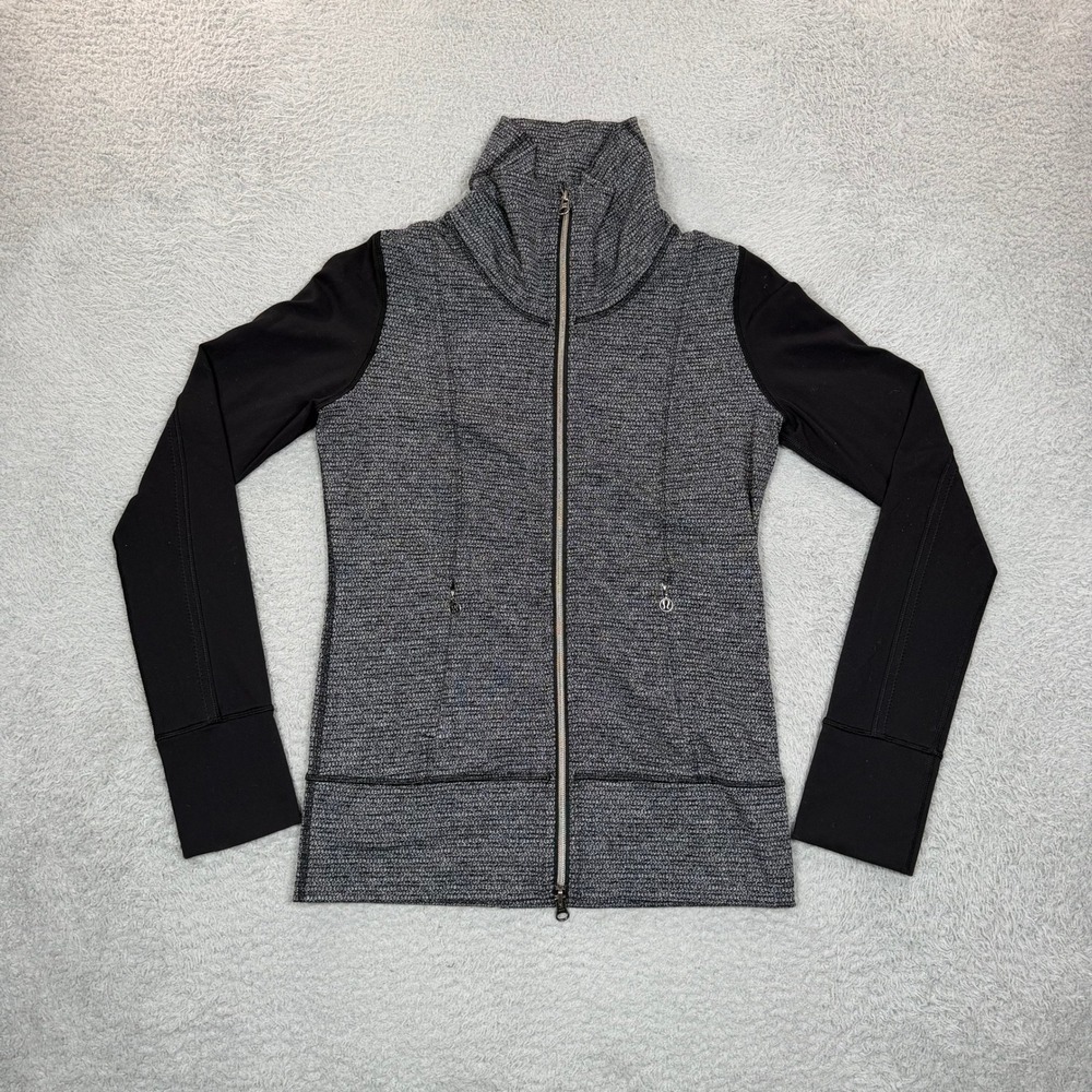 Lululemon Gray Textured Knit Full Zip Jacket‎ Black Sleeves Thumbholes Size 4